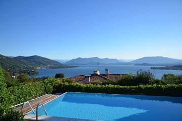 Villa für 8 Personen in Comune di Meina, Lago Maggiore (Piemont), Bild 2