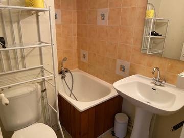 Chalet pour 4 Personnes dans Lac des Hermines, Besse-et-Saint-Anastaise, Photo 4