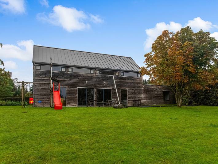 Maison de vacances pour 15 personnes, avec Terrasse ainsi que Jardin et Sauna dans Robertville