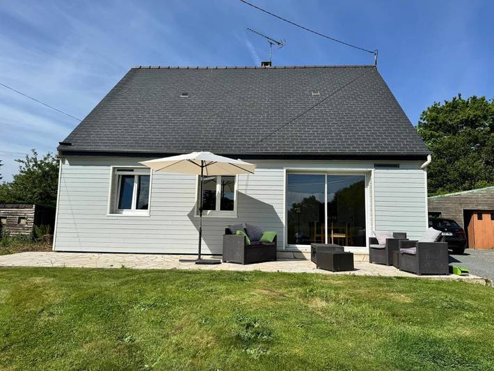 Location de vacances pour 5 personnes, avec jardin à Goudelin