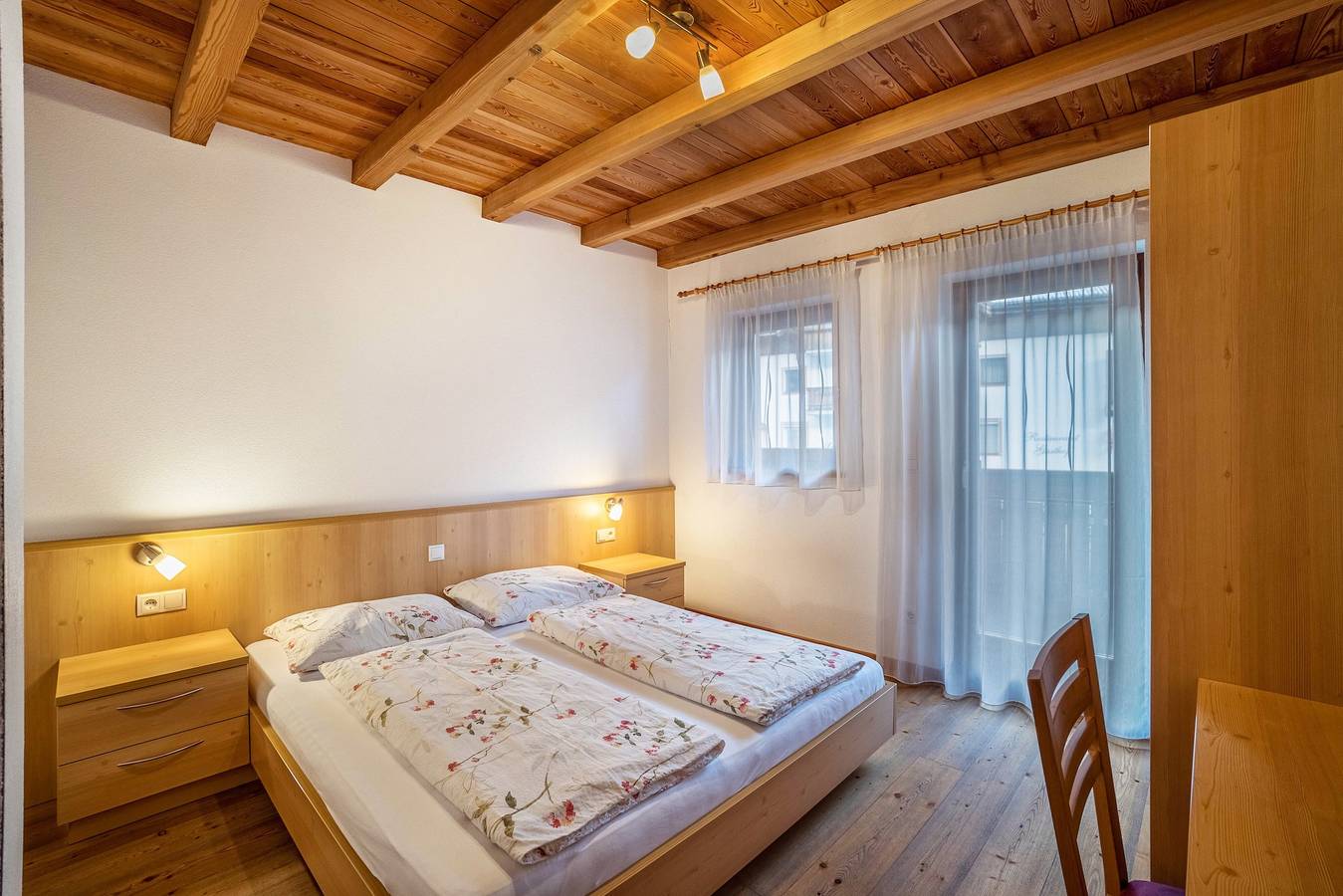 Ganze Wohnung, Ferienwohnung 'Speckign 3' mit Bergblick, Balkon und Wlan in Steinhaus (Ahrntal), Ahrntal