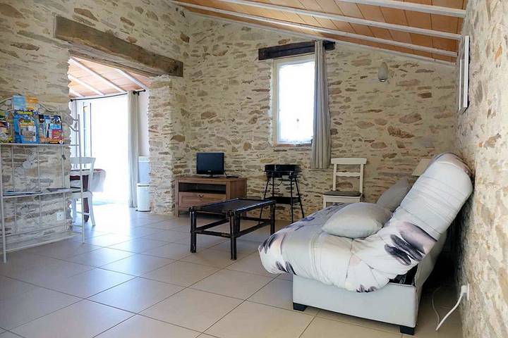 Gîte pour 2 personnes, avec terrasse ainsi que piscine et jardin, animaux acceptés en Loire-Atlantique - 2