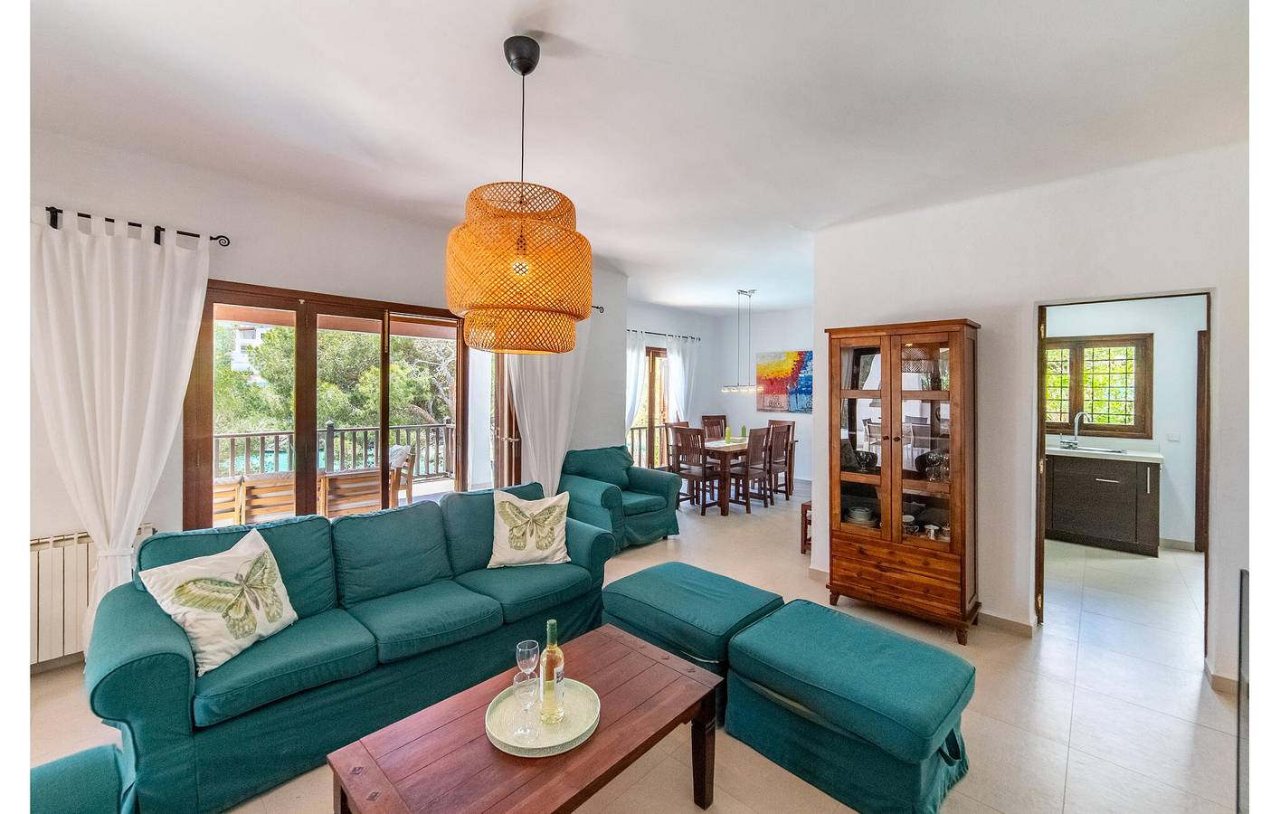 Sea View Apartment with Pool and Terrace, 2km from Cala Mitjana in Cala d'Or, Santanyí