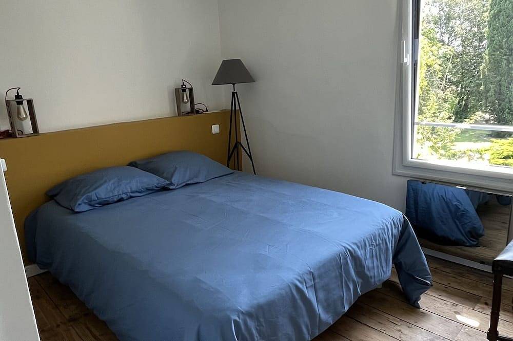 The countryside in the city center, swimming pool, large garden, quiet. in Gaillac, Albi region