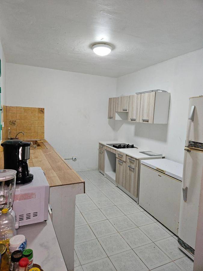 Location de vacances pour 8 personnes, avec vue ainsi que jardin et piscine à Rivière-Pilote - 3