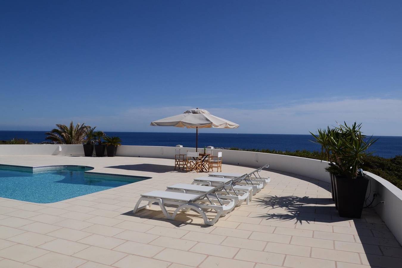 Villa „Es Gallinot“ mit Meerblick, privatem Pool und Wlan in Binidali, Maó