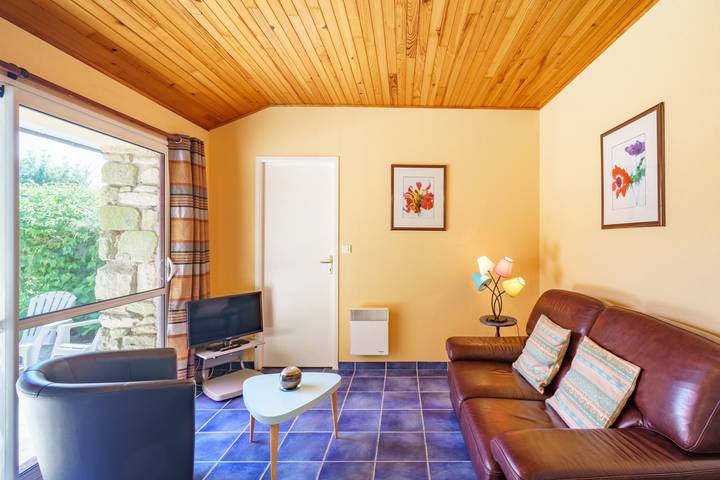 Gîte pour 3 personnes, avec terrasse et jardin à La Forêt-Fouesnant - 4