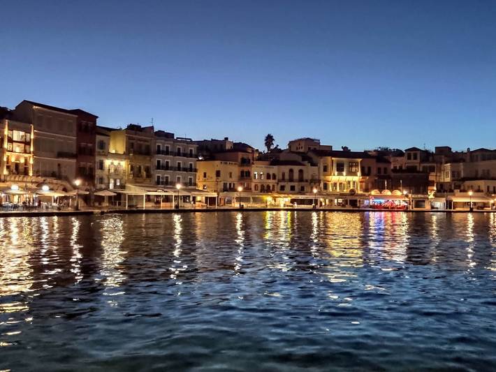 Gîte pour 8 personnes, avec jardin, animaux acceptés dans Stalos - 2
