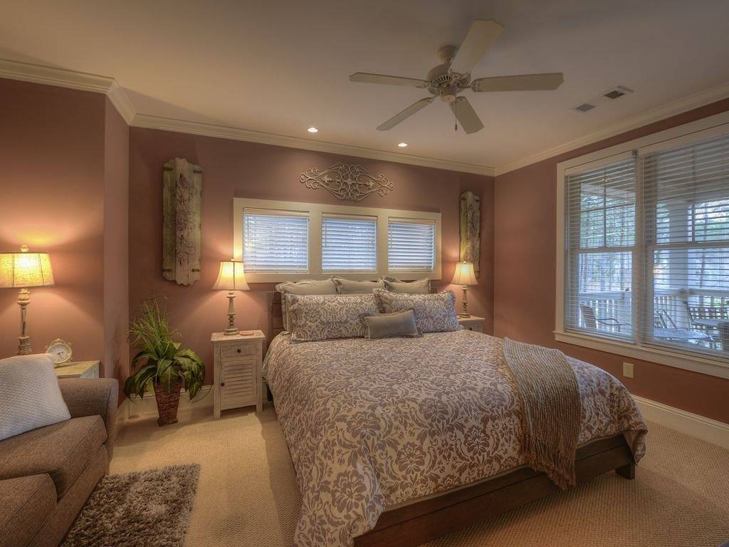 Ganze Wohnung, Reynolds, Lake Club, Fronts Golf, 15 Minuten zu Fuß zum The Ritz, alle King Beds in Lake Oconee