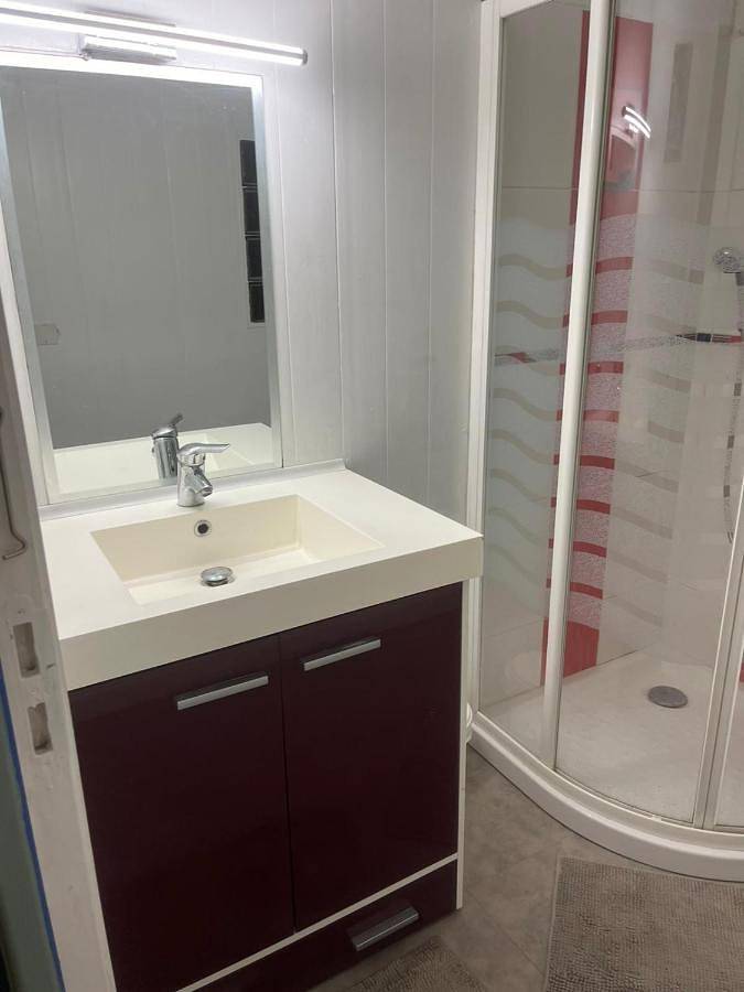 Location de vacances pour 3 personnes, avec balcon dans Saint-Jean-sur-Mayenne - 2