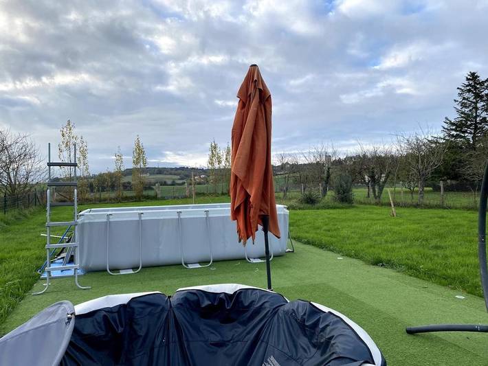 Location de vacances pour 7 personnes, avec piscine ainsi que jacuzzi et jardin à Scorbé-Clairvaux - 3