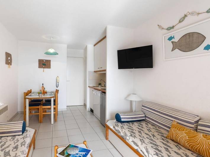 Gîte pour 4 personnes, avec jardin ainsi que terrasse et piscine, animaux acceptés dans Gare Du Dramont - 4
