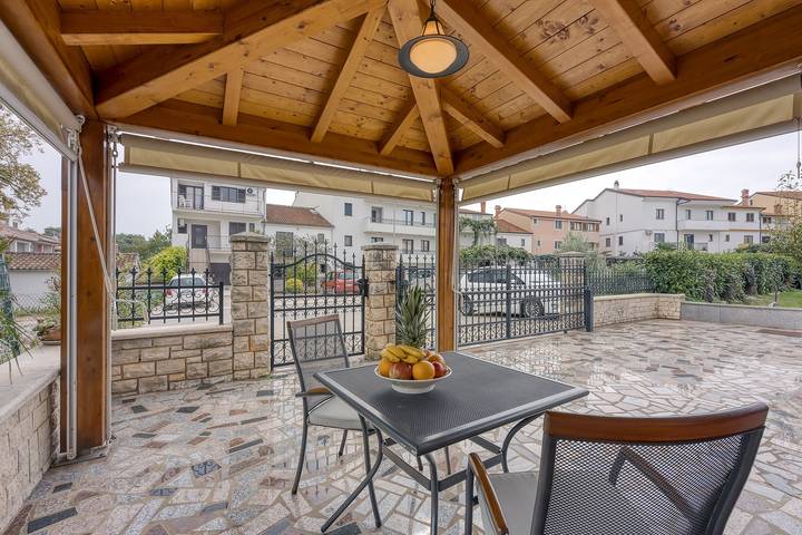 Apartamento entero, Apartamento de vacaciones para 2 personas con balcón/terraza in Rovinj (Istria), Rovinj
