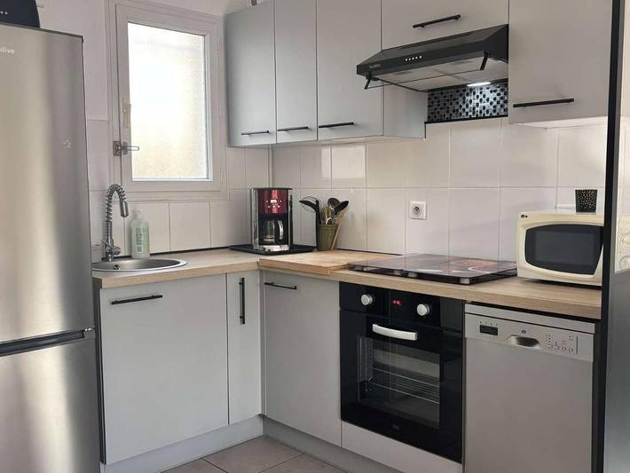 Location de vacances pour 5 personnes, avec piscine et terrasse dans Office De Tourisme De Marseillan - 2