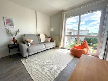 Gîte pour 6 personnes, avec terrasse à Guyancourt
