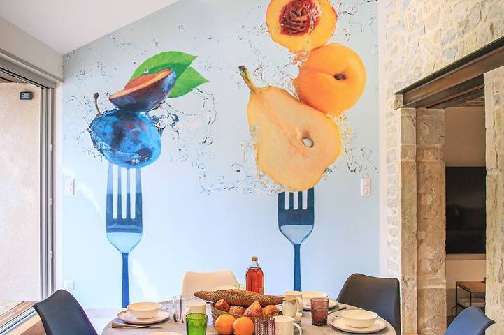 Gîte pour 6 personnes, avec jardin à BOZ