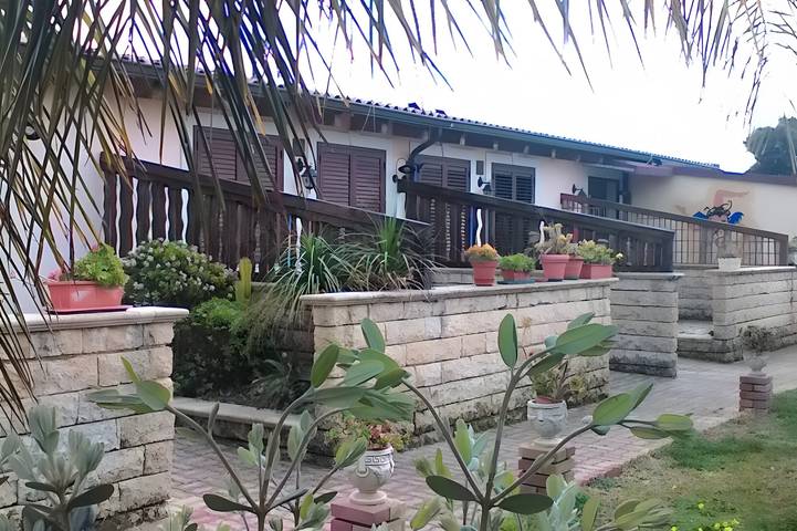 Vakantiewoning voor 4 personen, met kinderzwembad en tuin in Provincie Syracuse