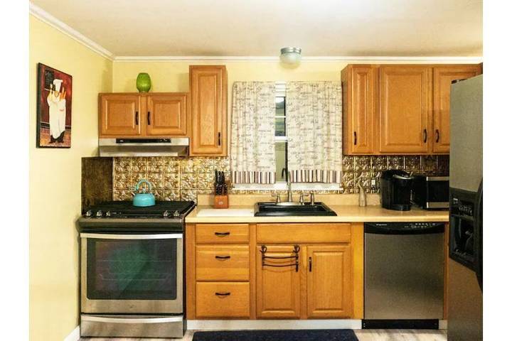 Vacation rental for 8 people, with terrace in Cape Cod