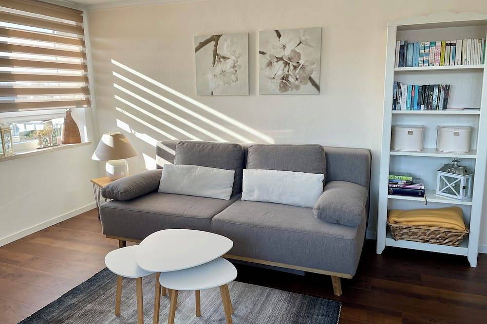 Ganze Wohnung, Lucky Holiday sehr schöne stilvolle Ferienwohnung \nzwei Zimmer, Küche Bad. in Isny, Isny im Allgäu