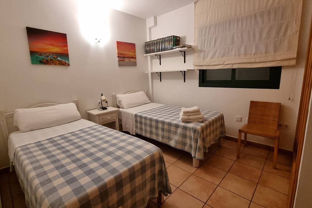 Quiet apartment with terrace near the sea in Es Pujols, Formentera