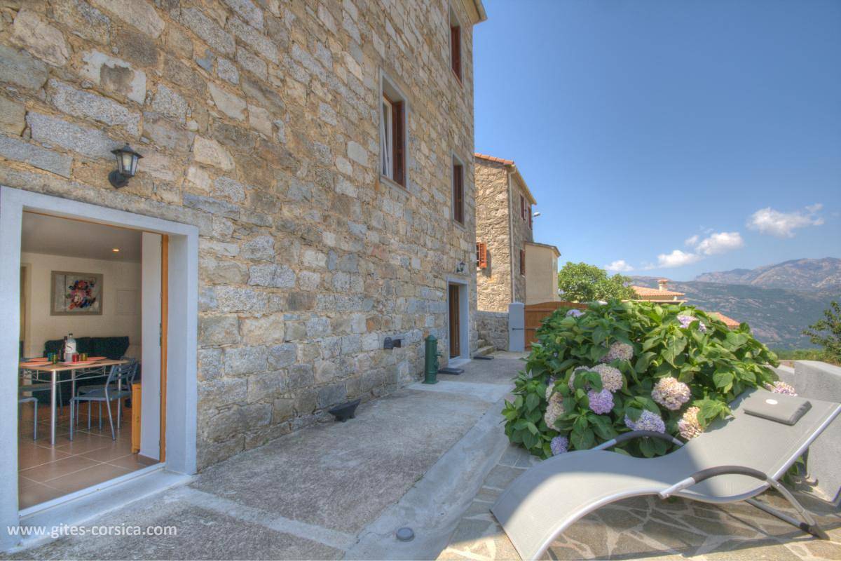 Gîte voor 2 personen met terras in Altagène, Parc naturel régional de Corse
