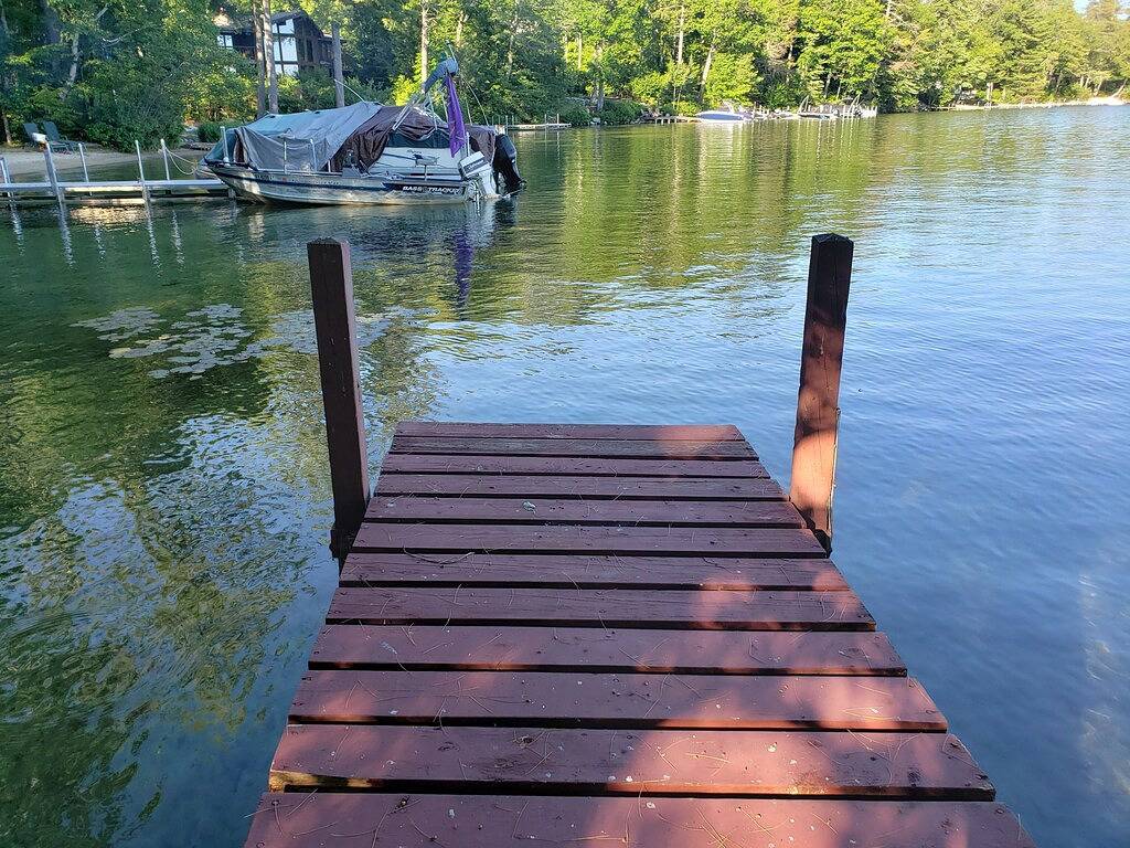 Cozy Lake Winnipesaukee Camp on Braun Bay with spectacular views in Moultonborough, Lake Winnipesaukee