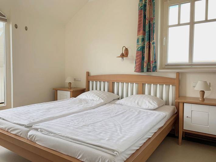 Ganze Wohnung, Komfort Ferienwohnung mit 2 Schlafzimmern und Balkon im Dachgeschoss in Ostseebad Binz, Binz