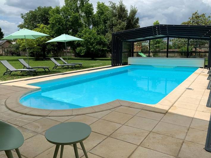 Location de vacances pour 15 personnes, avec Balcon et Terrasse ainsi que Jardin et Piscine à Bouresse - 4