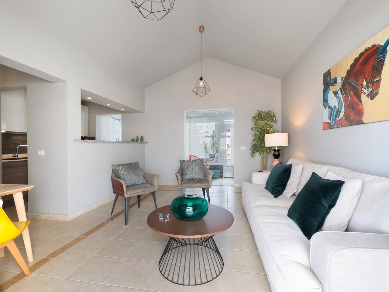 Luxus-Bungalow in Charco del Palo mit Pool, Wlan, Klimaanlage und Parkplatz in Charco del Palo, Haría