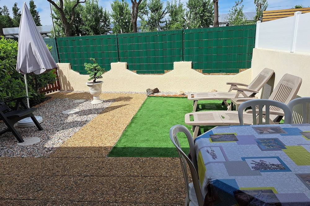 Villa de Vacances Climatisée Avec Terrasse et Parking Proche des Plages in Vias Plage, Vias