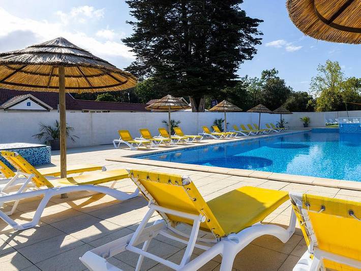 Camping für 2 Personen, mit Whirlpool und Kinderpool in Saint-Jean-de-Monts