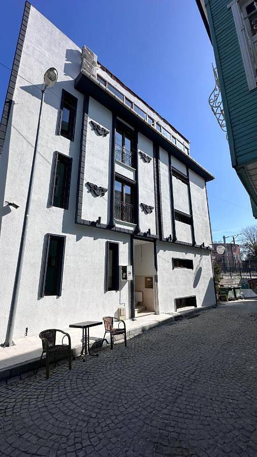 Appartamento per 2 persone, con panorama e giardino nonché vista lago, con animali domestici in Istanbul