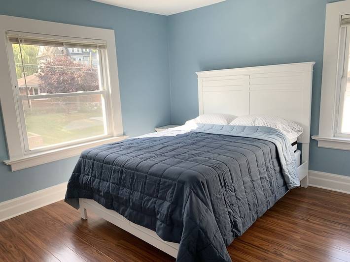 Vacation rental for 2 people, with balcony and yard in Essex County (NJ)