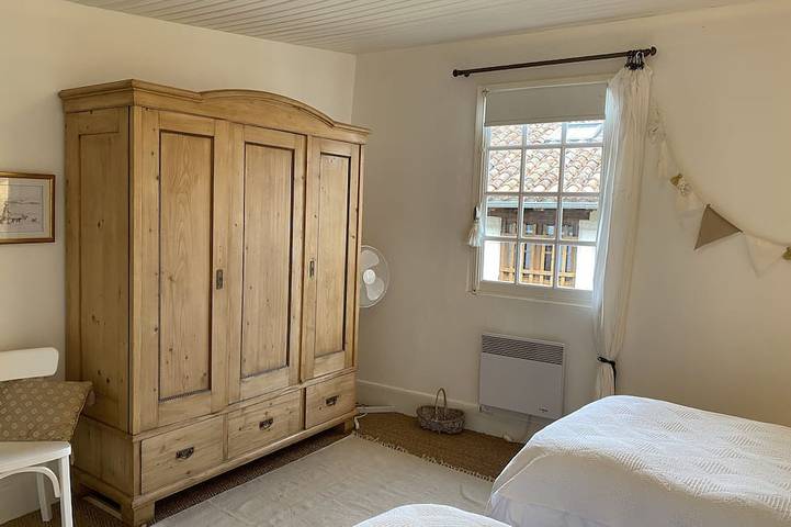 Location de vacances pour 4 personnes, avec terrasse, animaux acceptés à Saint-Jean-de-Côle - 3