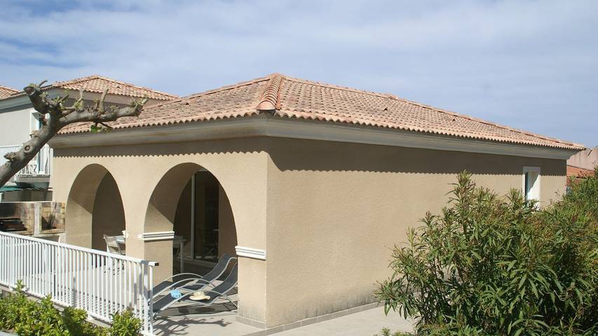 Villa für 5 Personen, mit Pool und Terrasse - 1