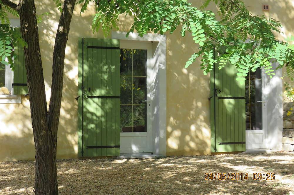Apartamento entero, Un paraíso para ciclistas, ciclistas de montaña, excursionistas y amantes de la naturaleza. in Eygaliers, Región de Nyons