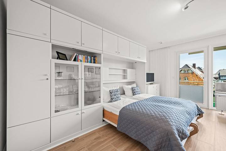 Ganze Wohnung, Modernes Ferienappartement mit Sauna und beheiztem Innen-Pool in Westerland in Westerland, Sylt (Gemeinde)