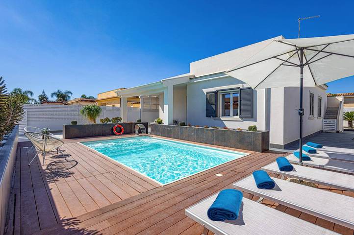 Villa per 6 persone in Santa Maria del Focallo