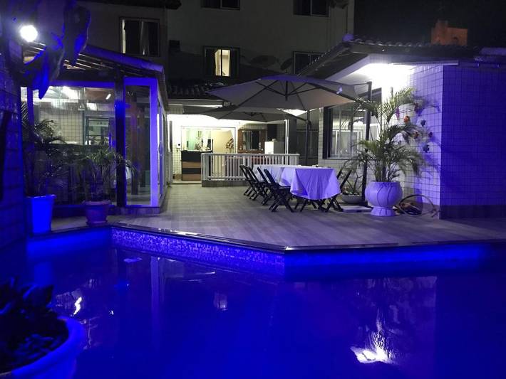 Casas e apartamentos de temporada para 6 pessoas, com piscina em Ilha do Governador