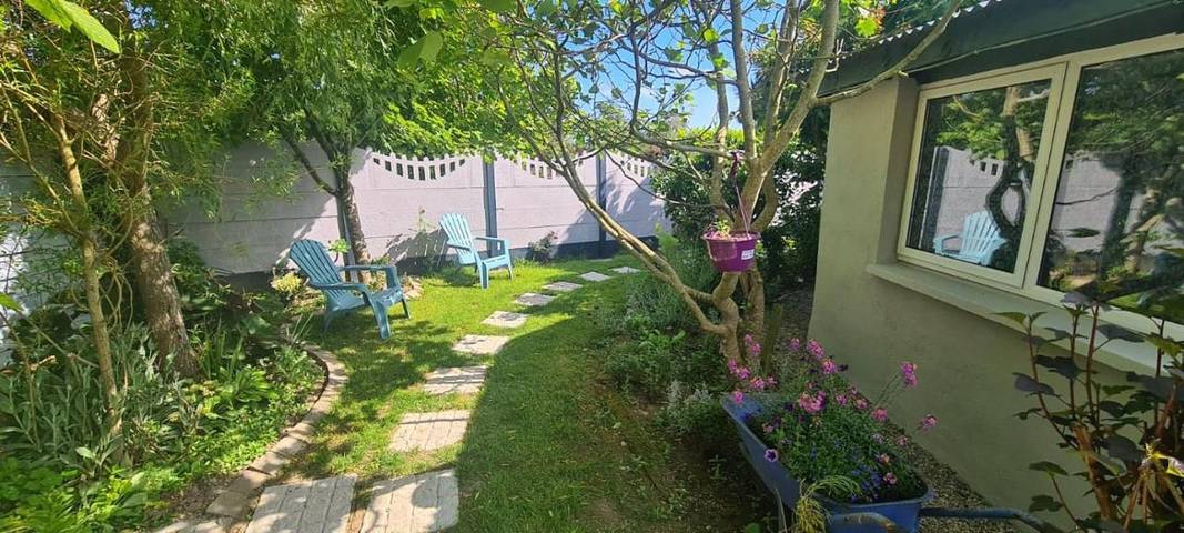 Holiday rental for 5 people, with Hot tub and Terrace as well as Garden and Pool in County Wexford