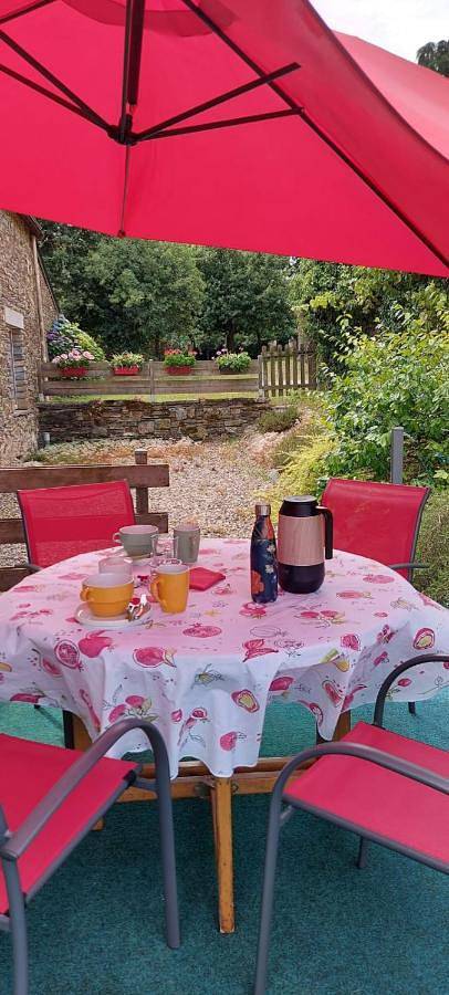 Location de vacances pour 2 personnes, avec vue et jardin, adapté aux familles à Saint-Congard - 3