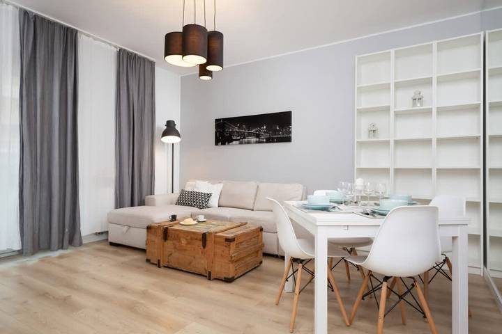 Apartament wakacyjny dla 4 osób, z ogród, Dla rodziny w Żoliborz