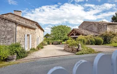 Gîte pour 5 Personnes dans Saint-Cibard, Région de Libourne, Photo 4