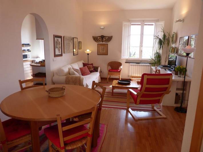 Ferienhaus für 4 Personen, mit Terrasse und Garten sowie Pool und Ausblick