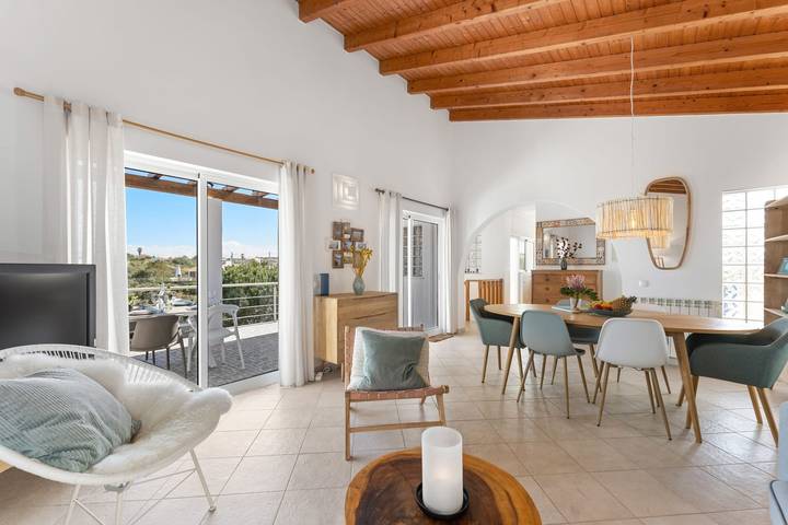 Ferienhaus für 8 Personen, mit Ausblick und Garten sowie Pool in Aljezur - 2