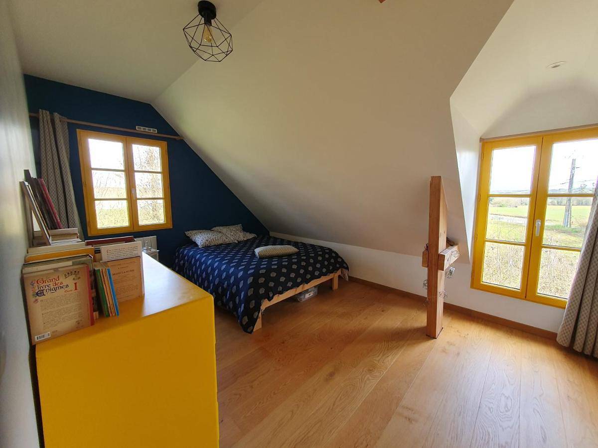 Double Room with Shared Bathroom in Courcemont, Sarthe