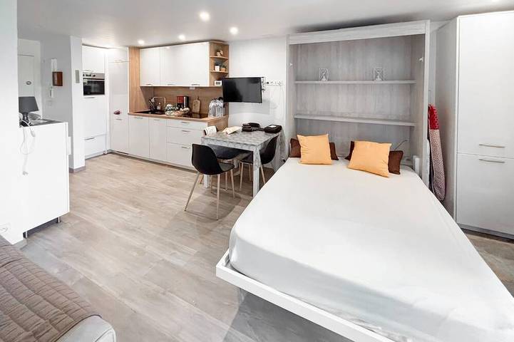 Apartamento entero, Awesome apartment in Agay with house sea view in Agay, Saint-Raphaël (Var)