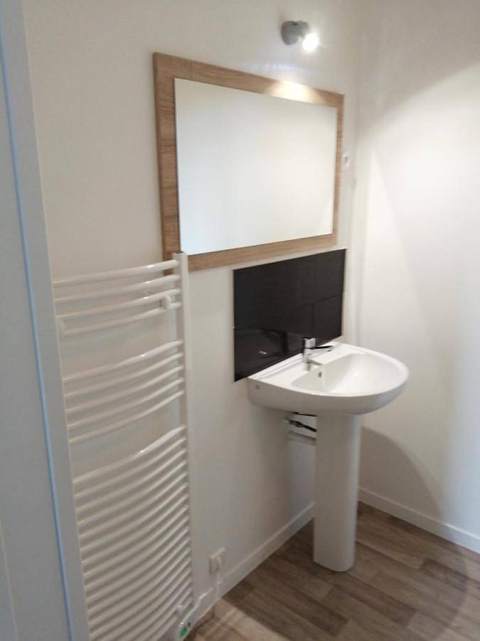 Hôtel pour 3 personnes à La Glacerie - 2
