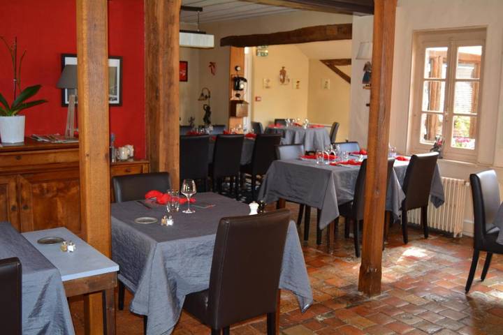 Hôtel pour 2 personnes, avec terrasse à Brinon-sur-Sauldre - 3