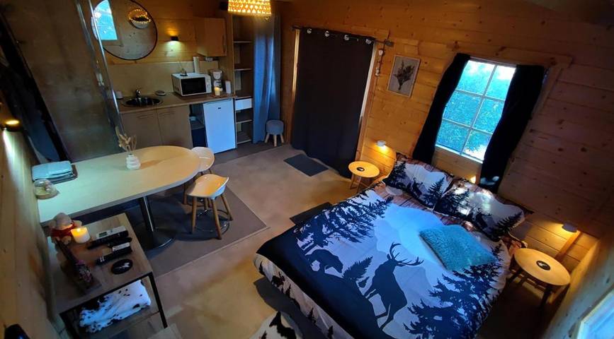 Gîte pour 2 personnes, avec jardin ainsi que vue et piscine, animaux acceptés à Puget-Ville - 2